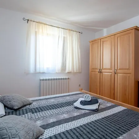 Holiday home In With Kitchen *