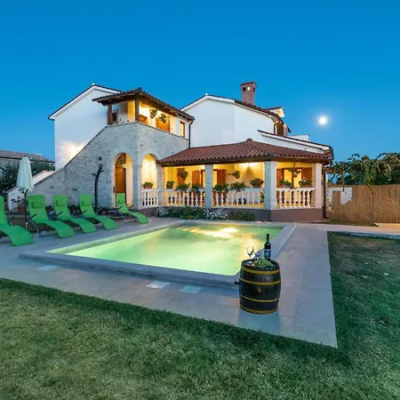 In With Kitchen Holiday home Barban