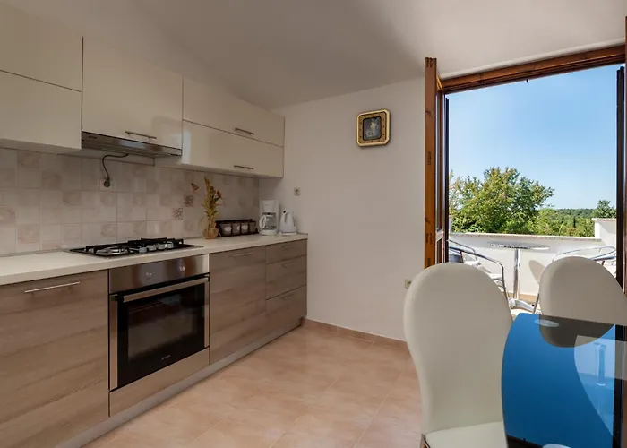 Holiday home In With Kitchen