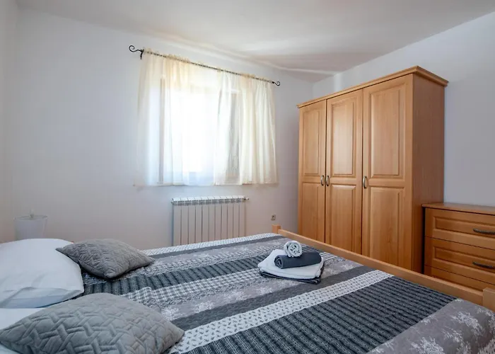 Holiday home In With Kitchen *