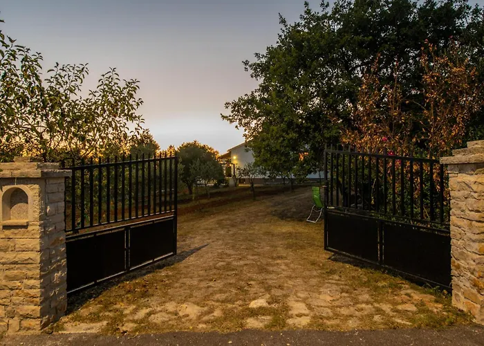 Holiday home In With Kitchen